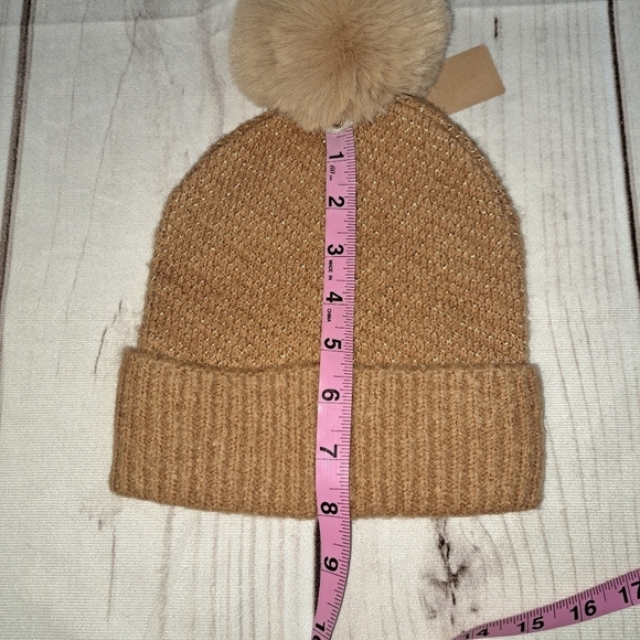 Steve Madden Metallic Pom Beanie - Picture 4 of 4
